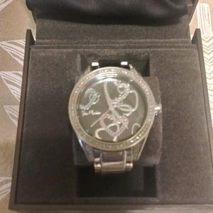 Authentic Gucci all 150.00